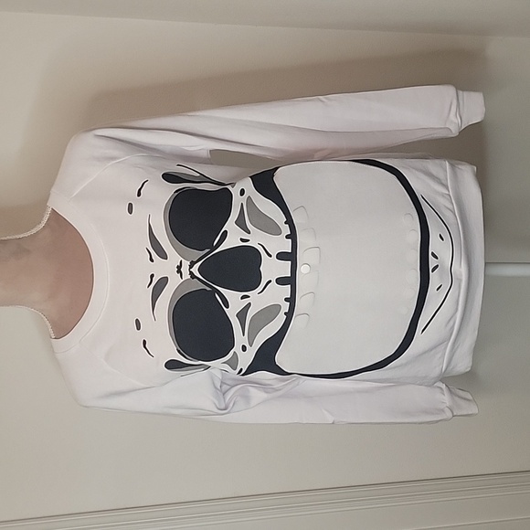 Freeze, Size S White Sweatshirt, Skull Print with Clear Pocket for Mouth.  NWOT. - Picture 1 of 9